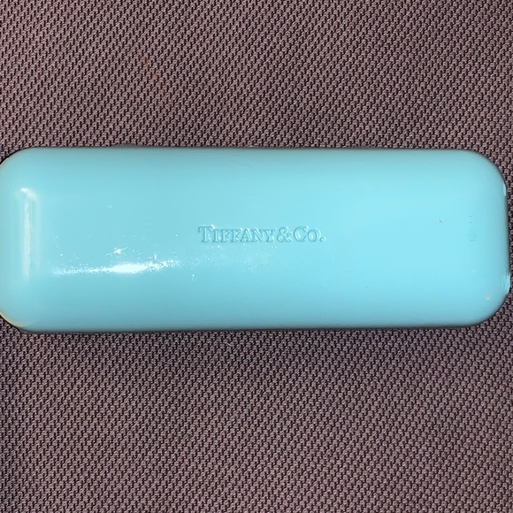 Tiffany & Co Glasses Case - 6" across - Pre-Owned - Picture 3 of 8